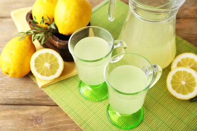 agua y limón para la dieta